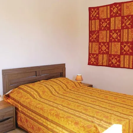Two-bedroom Holiday In Porticcio